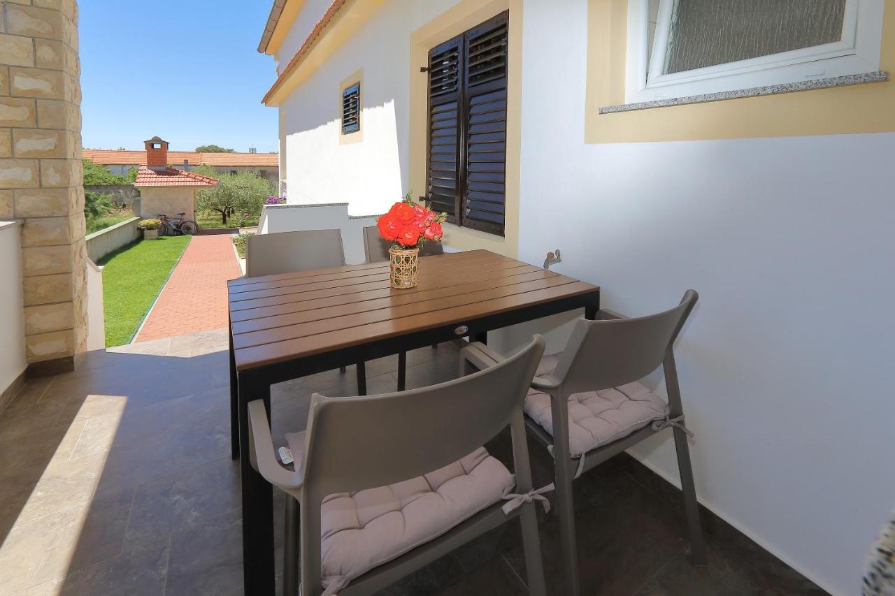 Apartmani Bruno Bibinje Εξωτερικό φωτογραφία